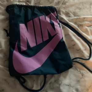 nike drawstring bag